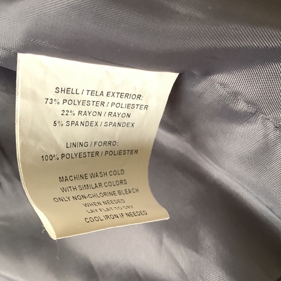 Sag Harbor stretch silver blazer, size 20 - Picture 7 of 9